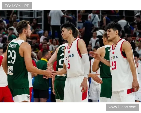 成都篮球队在世界杯中的比赛经验与表现深度点评与分析