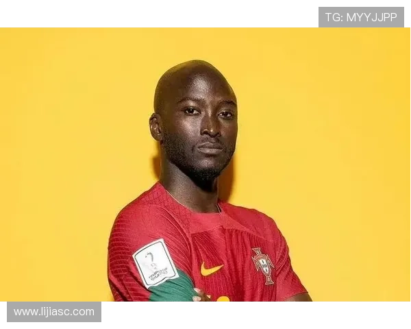 埃利奥足球明星的崛起与传奇之路探秘